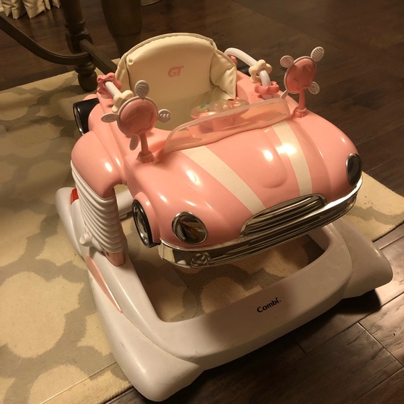 combi gt walker pink